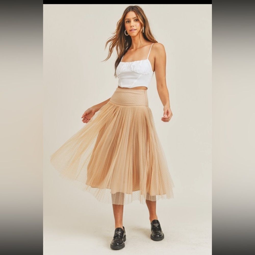 MABLE new skirt in pleated tulle with mid-calf dots, brand New